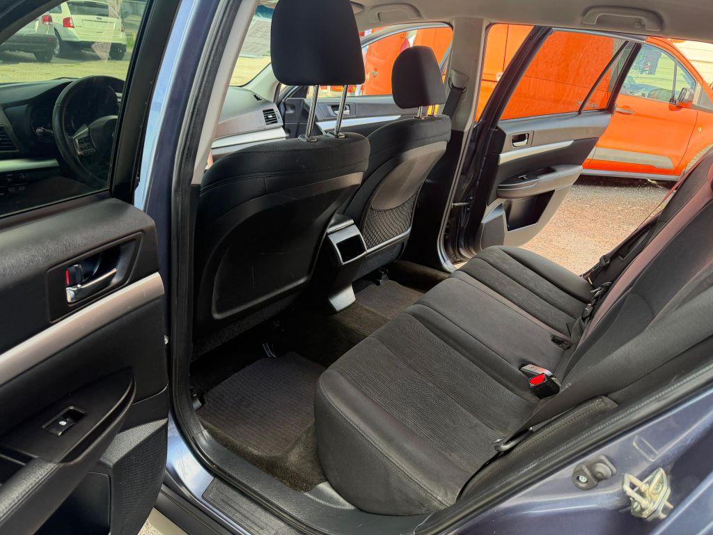 2014 Subaru Outback Image 5