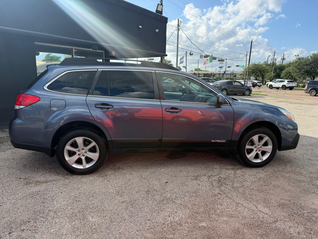 2014 Subaru Outback Image 11