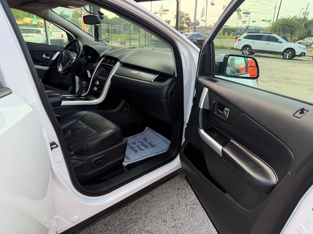 2011 Ford Edge Image 11