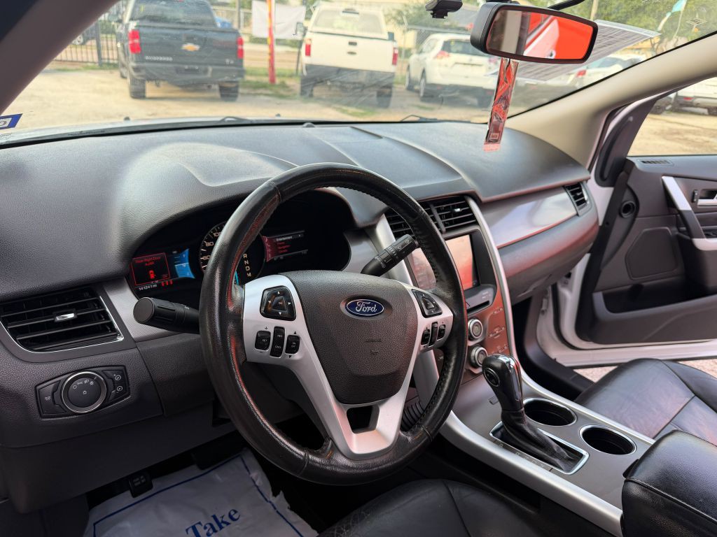 2011 Ford Edge Image 16