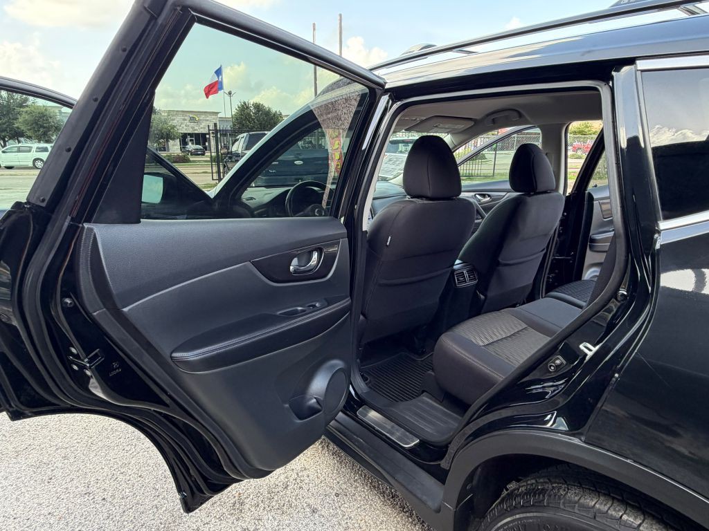 2018 Nissan Rogue Image 5