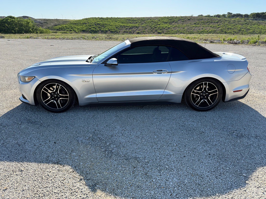 2015 Ford Mustang Image 3