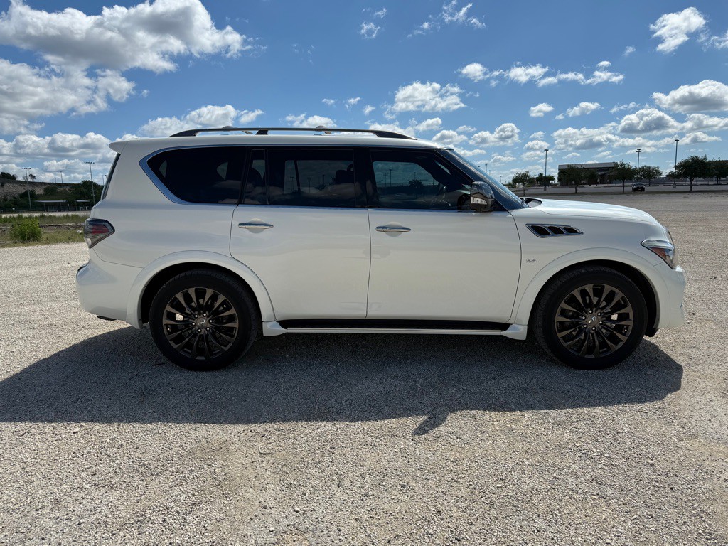 2016 INFINITI QX80 Image 8