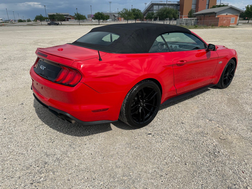 2018 Ford Mustang Image 14