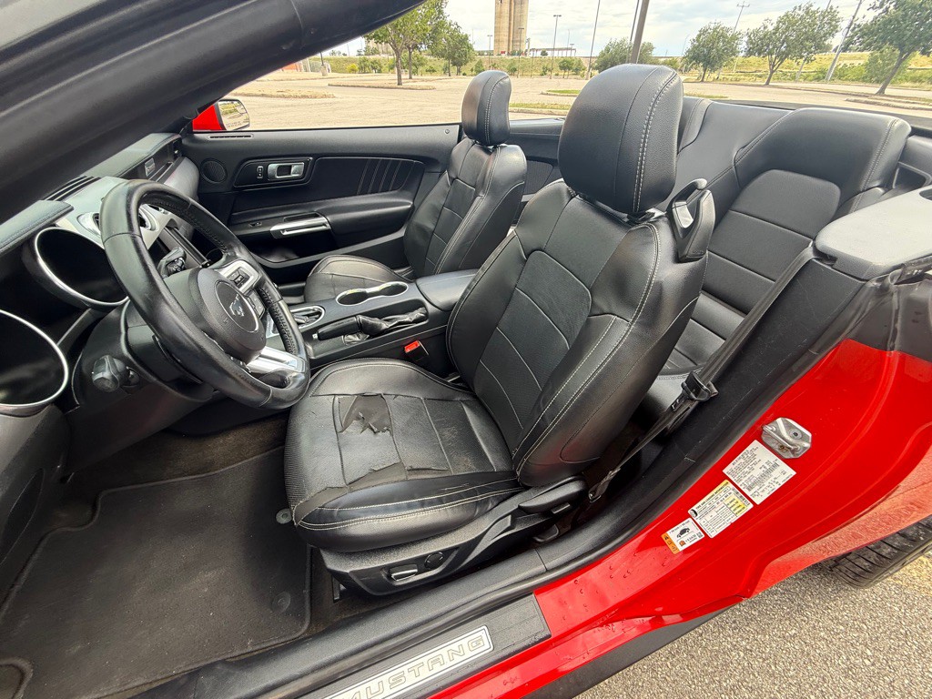 2018 Ford Mustang Image 23