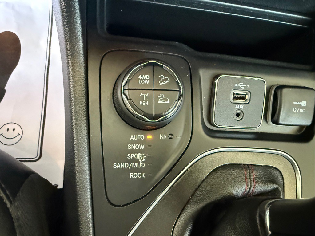 2020 Jeep Cherokee Image 29