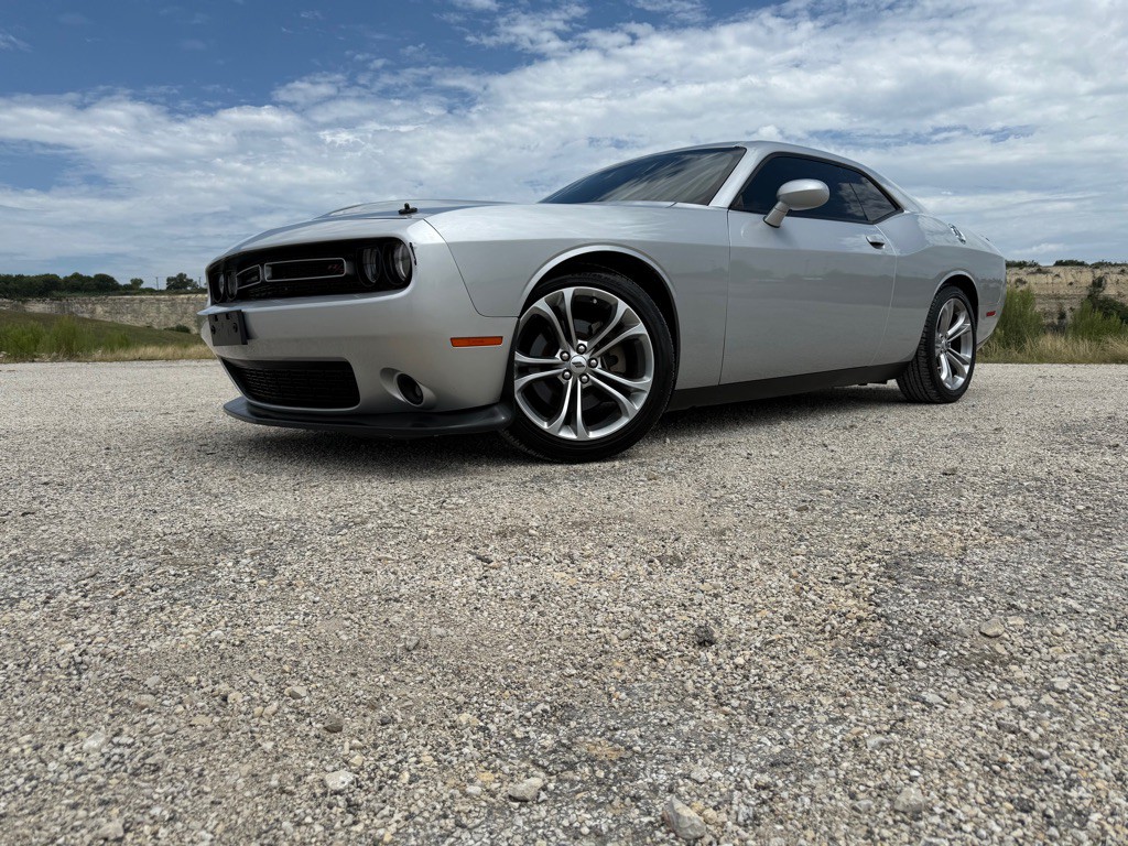 2021 Dodge Challenger Image 2