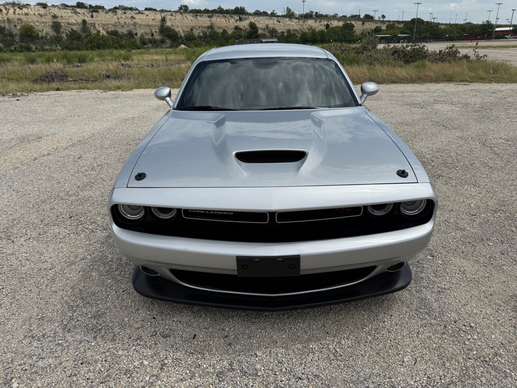 2021 Dodge Challenger Image 4