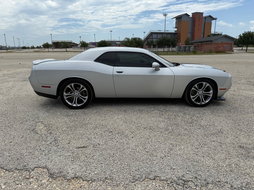 2021 Dodge Challenger Image 8