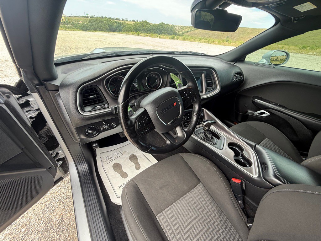 2021 Dodge Challenger Image 18