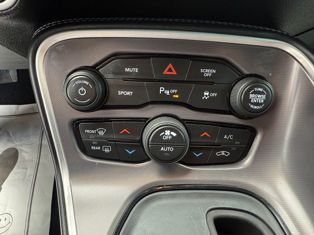 2021 Dodge Challenger Image 21