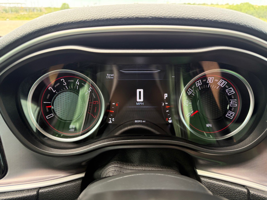 2021 Dodge Challenger Image 24