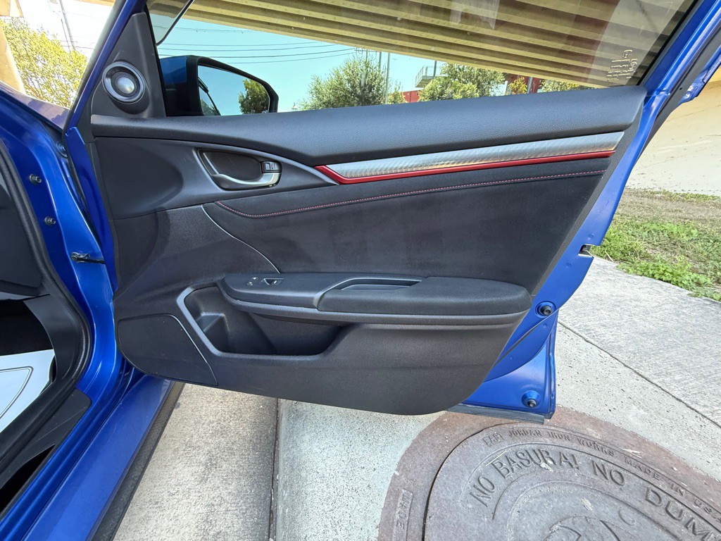 2018 Honda Civic Image 12