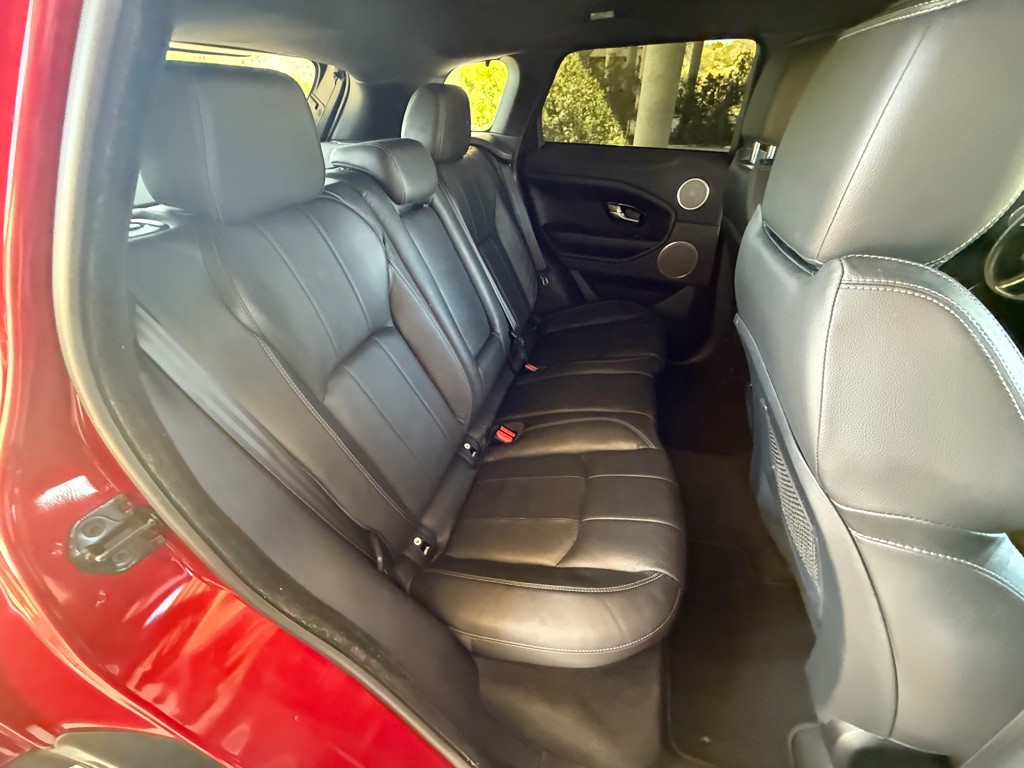 2016 Land Rover Range Rover Evoque Image 17