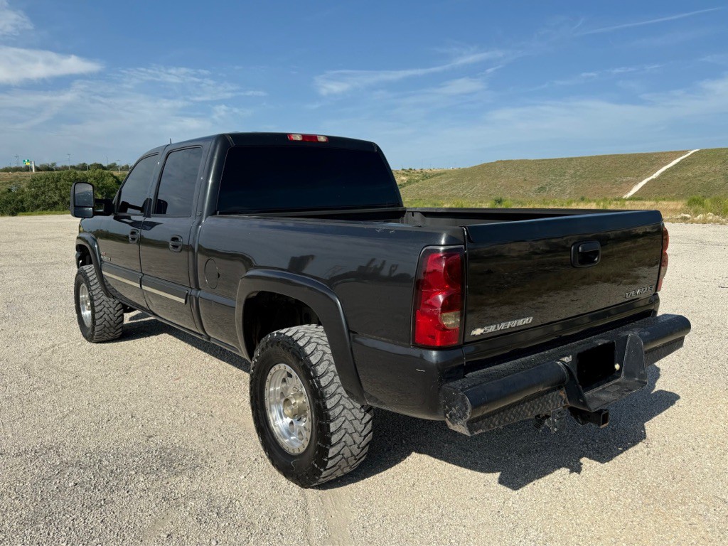 2005 Chevrolet Silverado 1500 Image 12