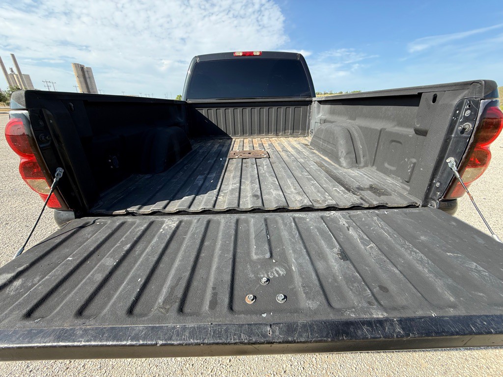 2005 Chevrolet Silverado 1500 Image 13