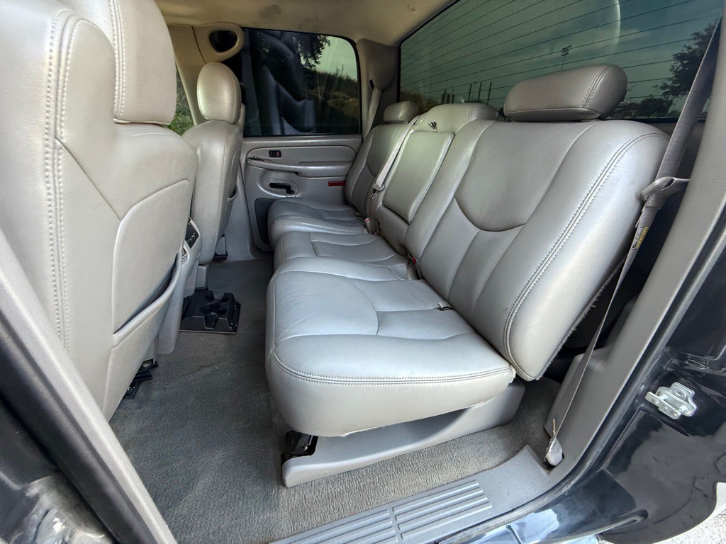 2005 Chevrolet Silverado 1500 Image 22