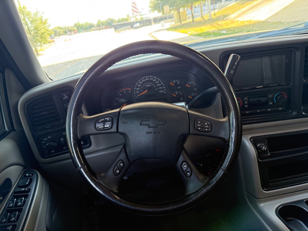 2005 Chevrolet Silverado 1500 Image 25