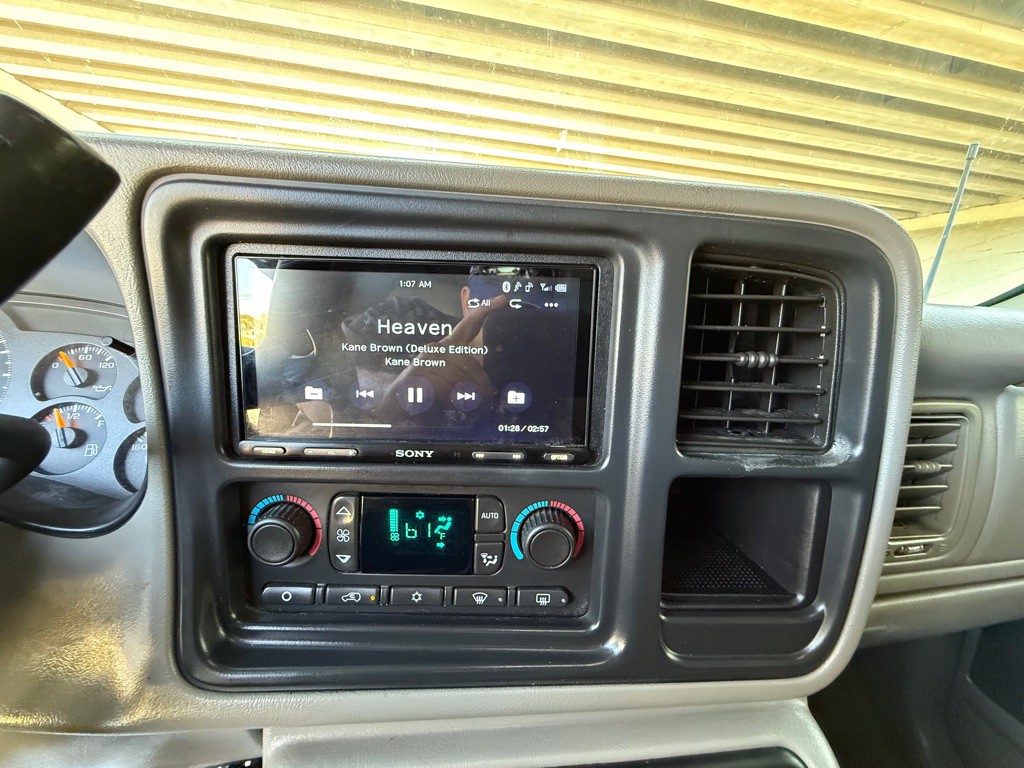 2005 Chevrolet Silverado 1500 Image 31