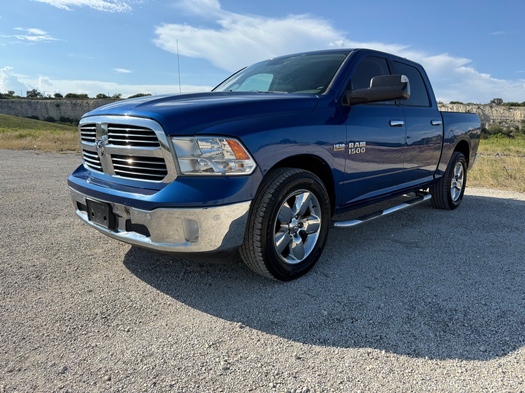 2016 RAM 1500 Image 2