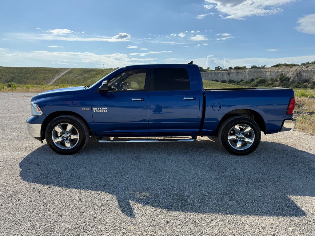 2016 RAM 1500 Image 3