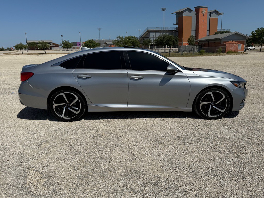 2020 Honda Accord Image 8