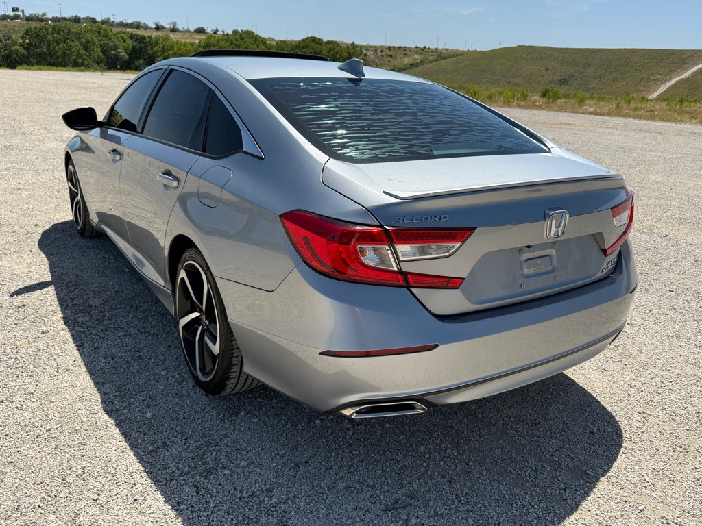 2020 Honda Accord Image 11