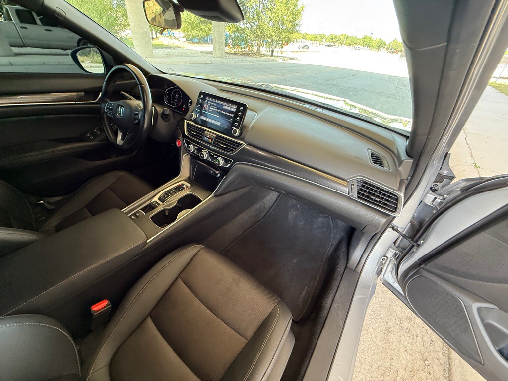 2020 Honda Accord Image 13