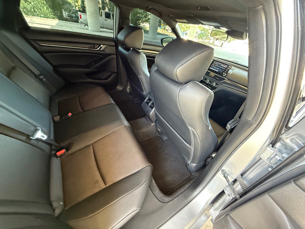 2020 Honda Accord Image 16