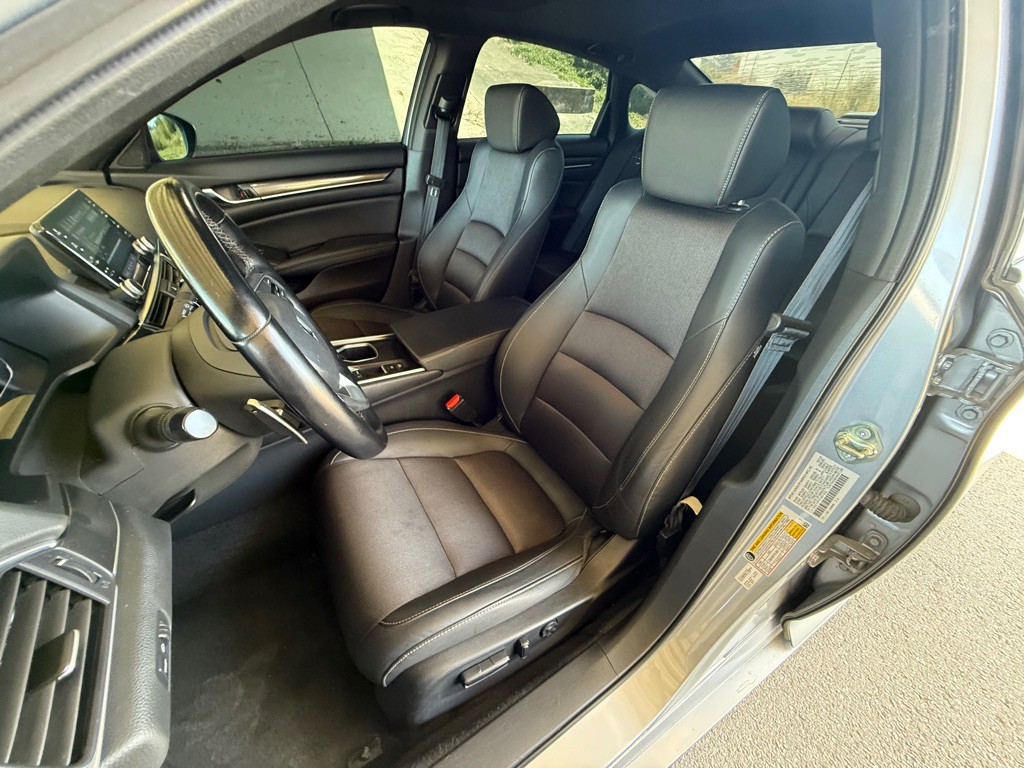 2020 Honda Accord Image 25