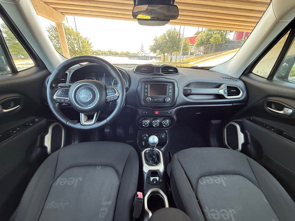 2016 Jeep Renegade Image 22