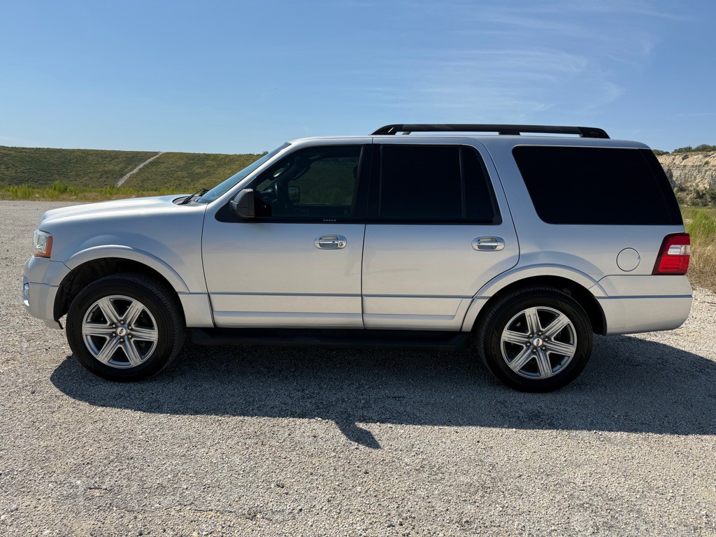 2016 Ford Expedition Image 3