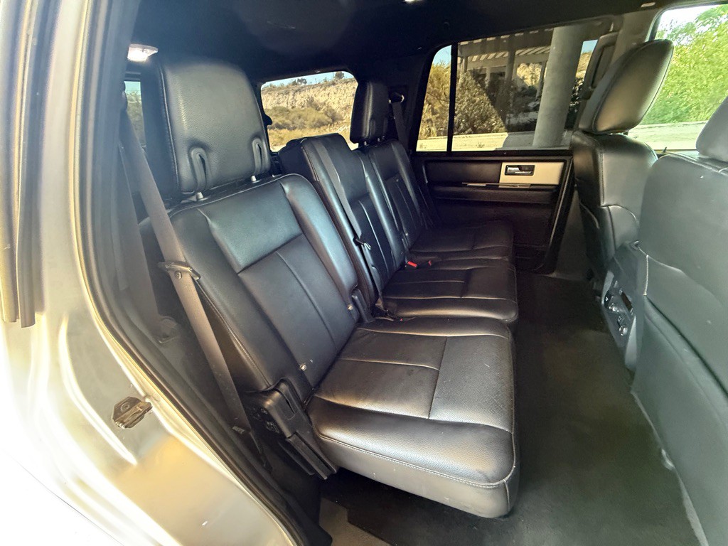 2016 Ford Expedition Image 17