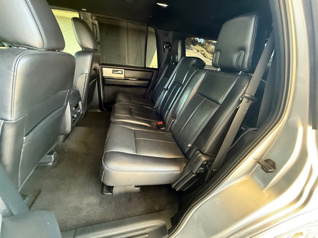 2016 Ford Expedition Image 22