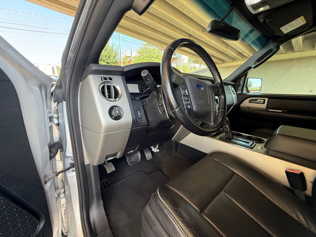 2016 Ford Expedition Image 26