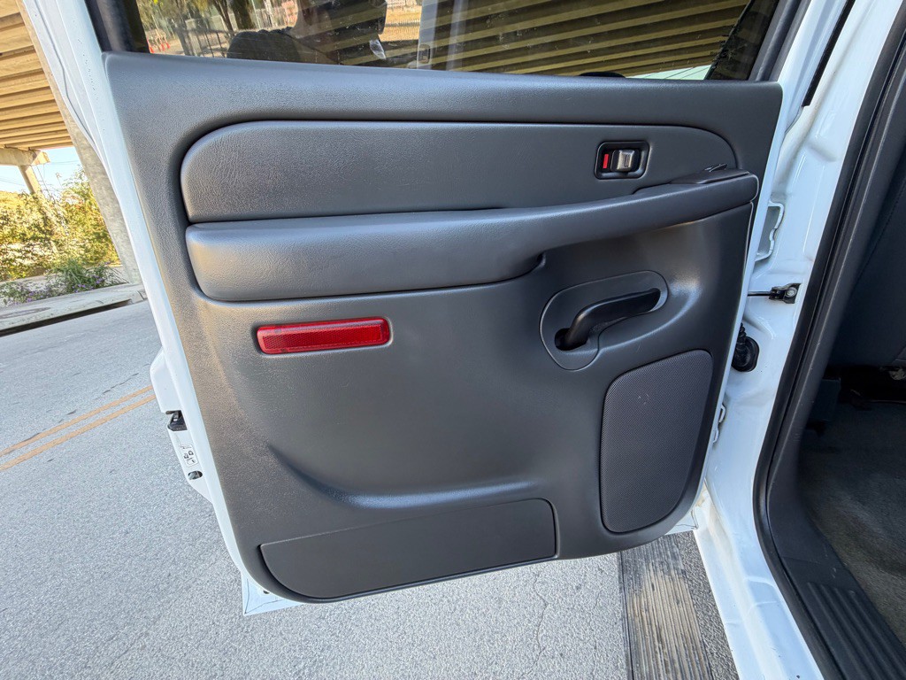 2006 Chevrolet Silverado 1500 Image 18