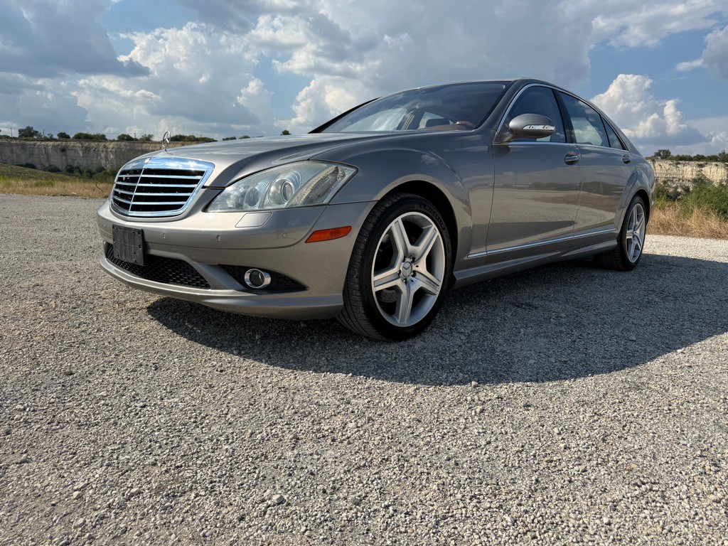 2009 Mercedes-Benz S-Class Image 2