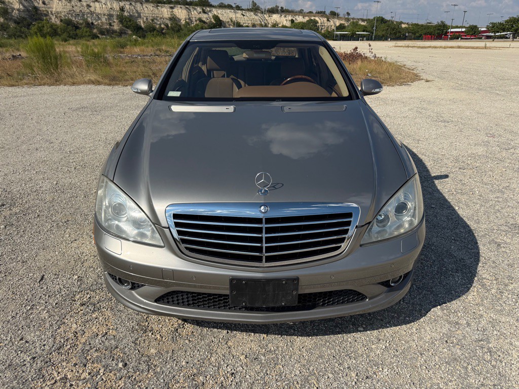 2009 Mercedes-Benz S-Class Image 4
