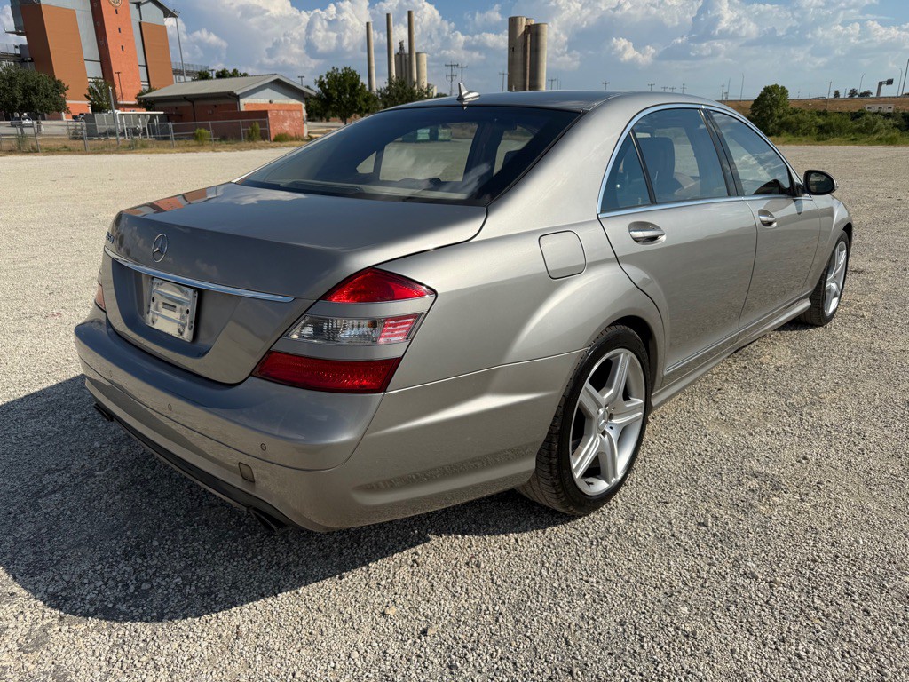 2009 Mercedes-Benz S-Class Image 9