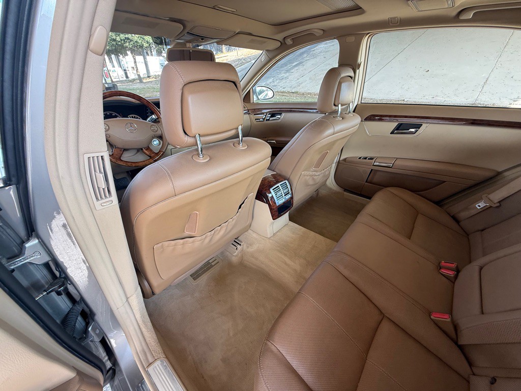 2009 Mercedes-Benz S-Class Image 19