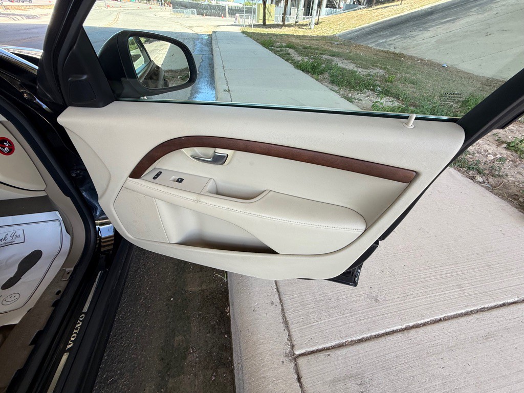 2011 Volvo S80 Image 12