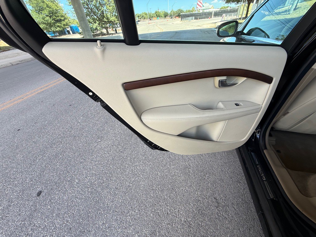 2011 Volvo S80 Image 18