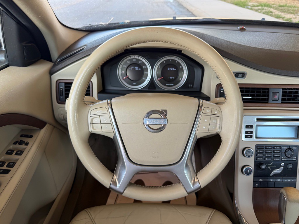 2011 Volvo S80 Image 22