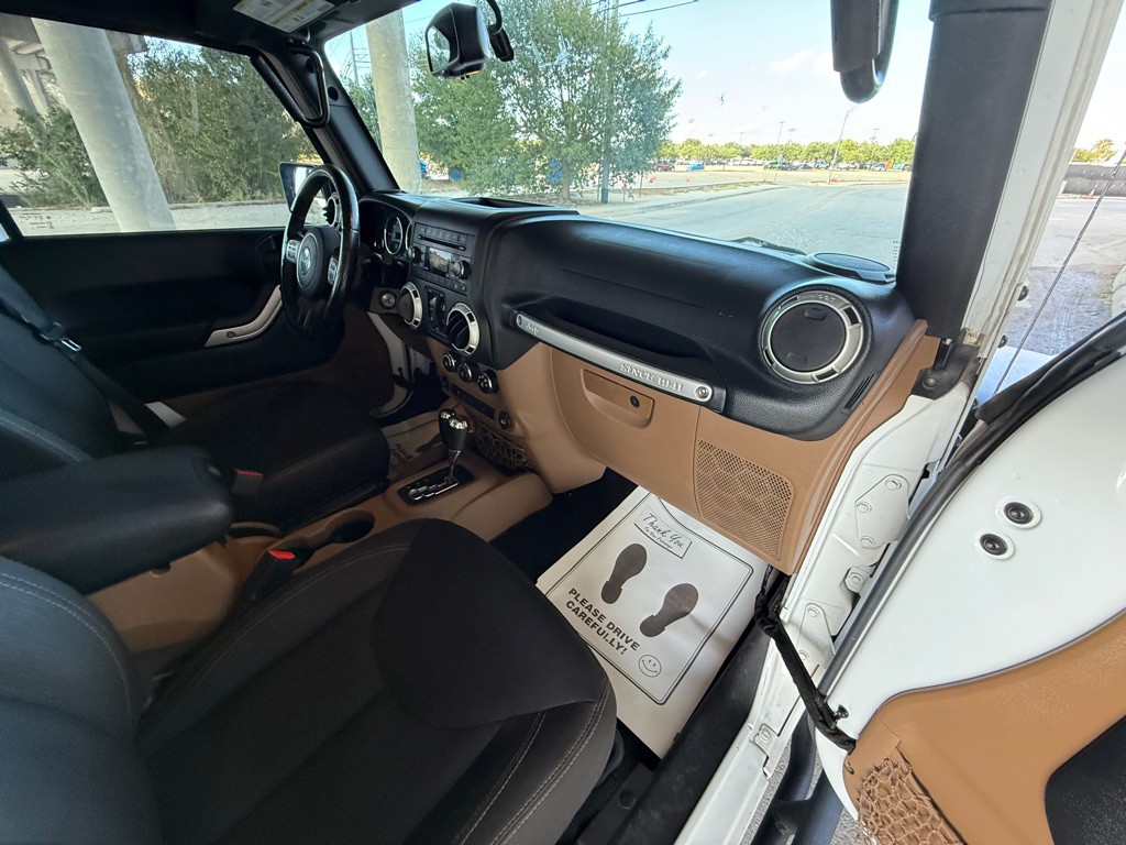 2016 Jeep Wrangler Unlimited Image 13