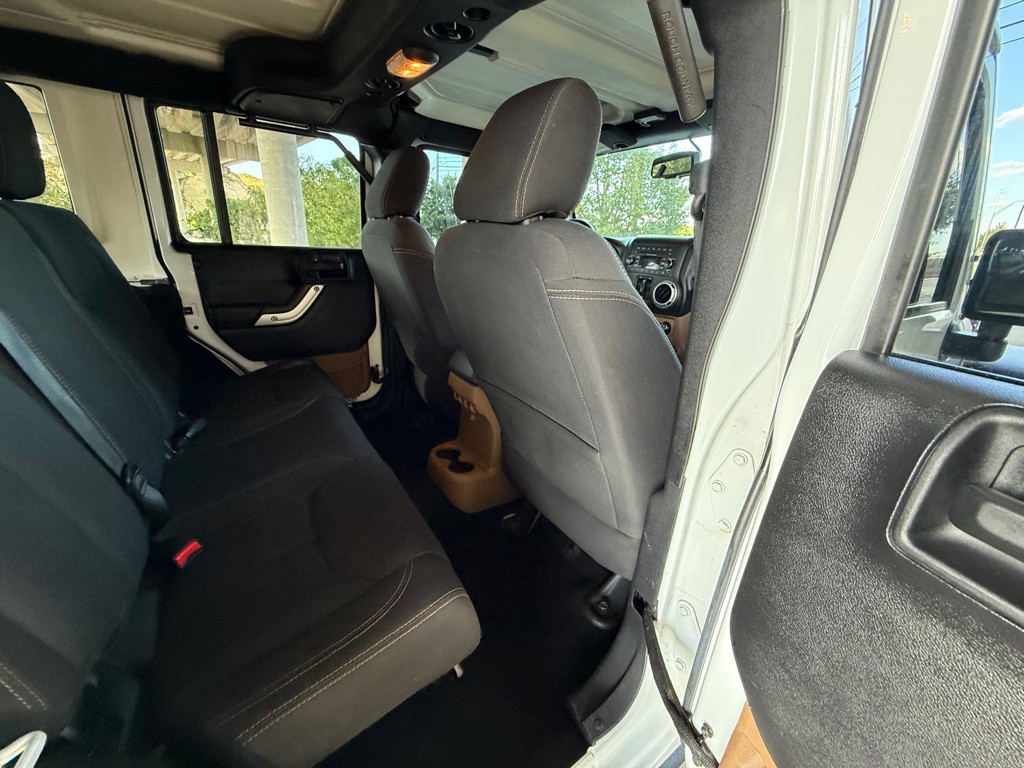 2016 Jeep Wrangler Unlimited Image 16