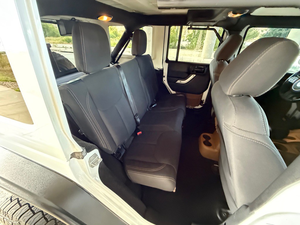 2016 Jeep Wrangler Unlimited Image 17