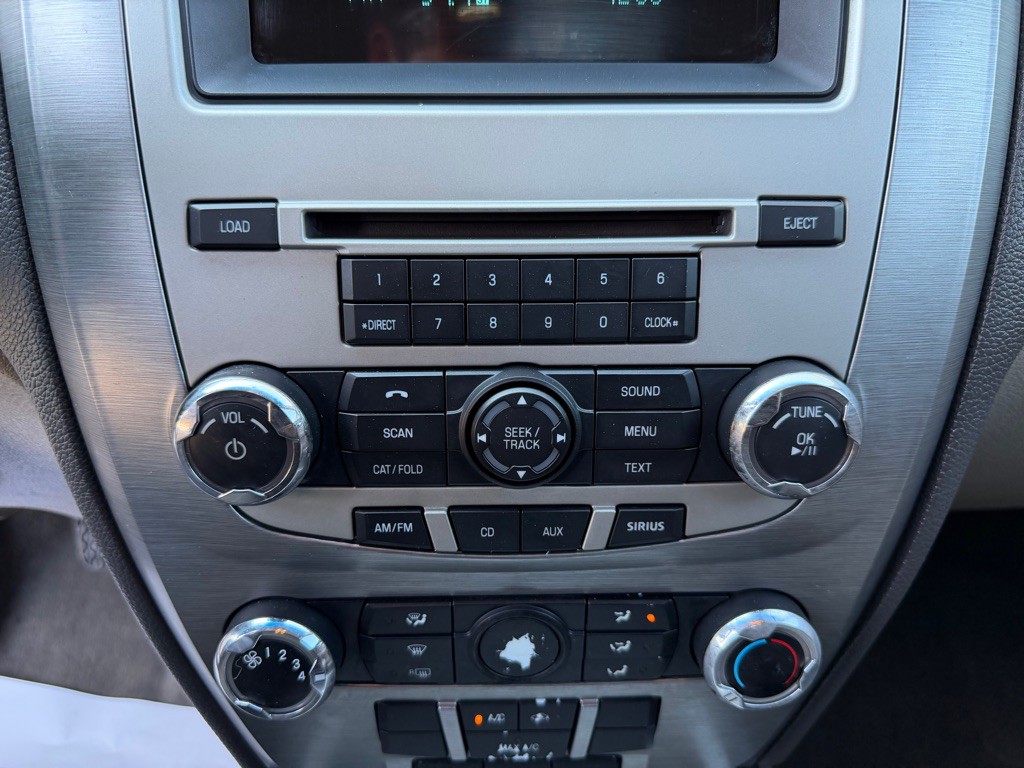 2010 Ford Fusion Image 28