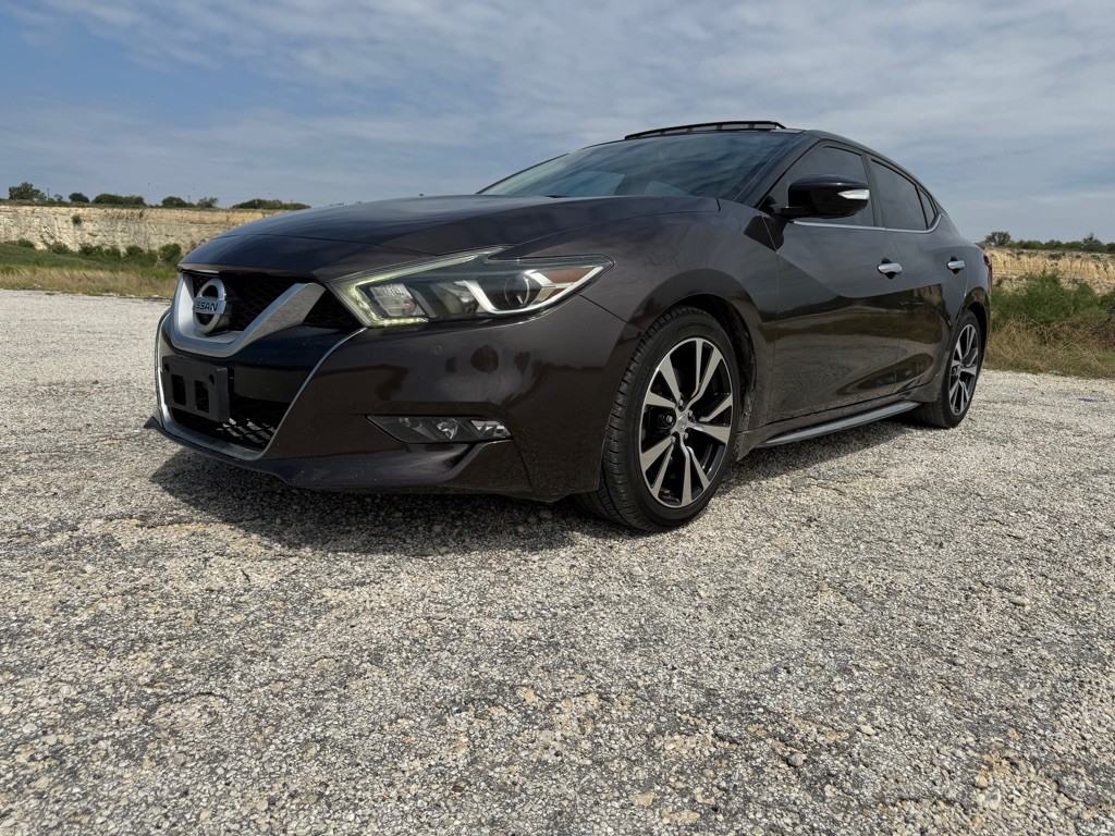2016 Nissan Maxima Image 2