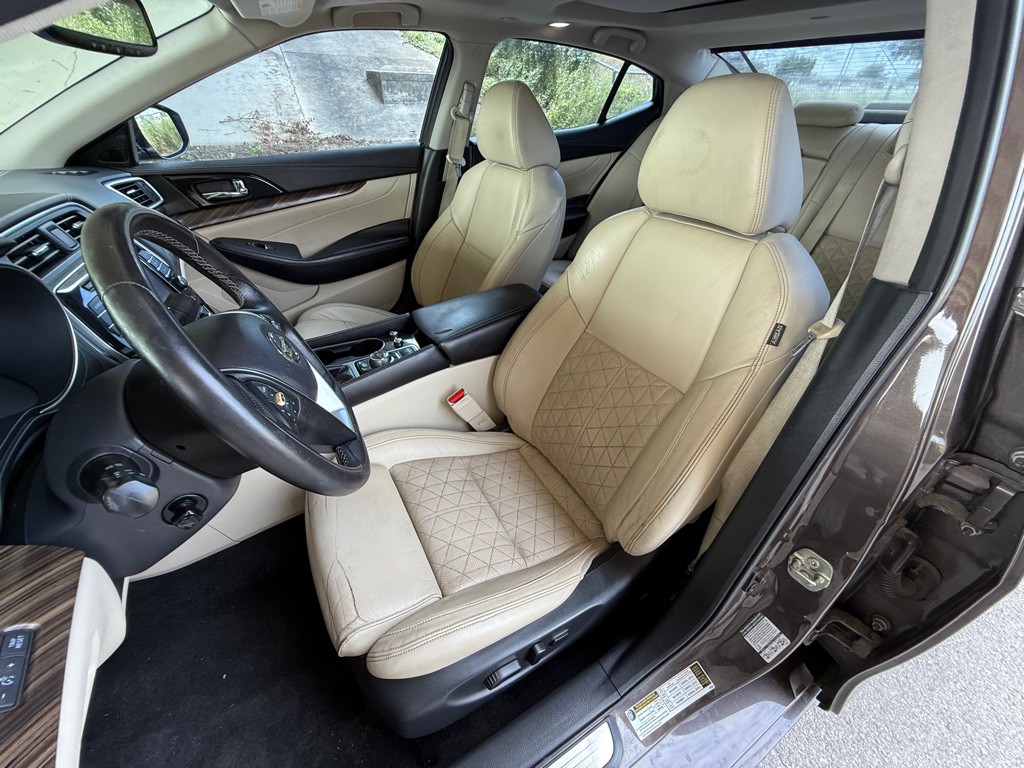 2016 Nissan Maxima Image 25