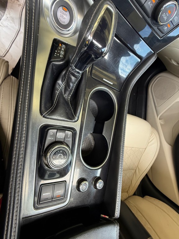 2016 Nissan Maxima Image 27